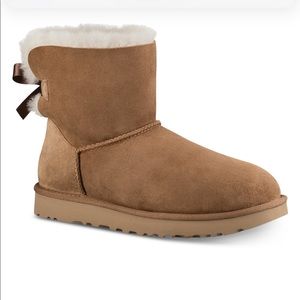 Ugg’s Mini Bailey Bow